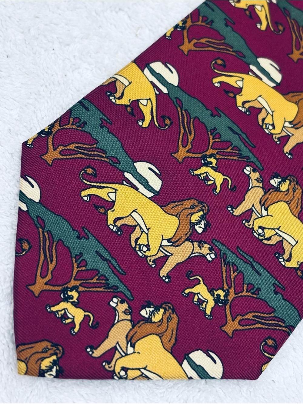 Brand New Tie From Disney’s The Lion King